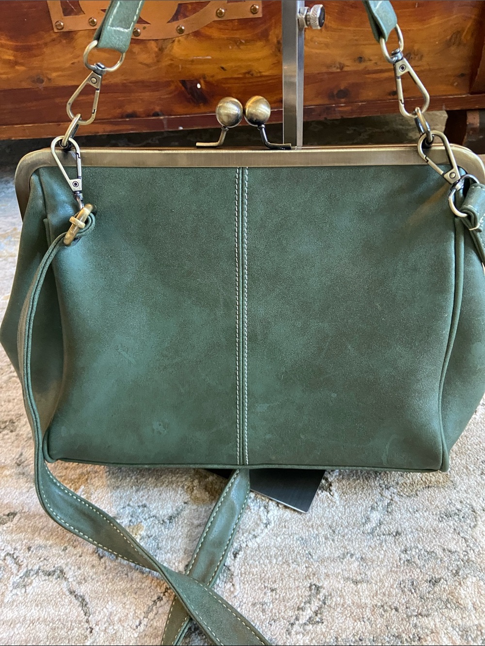 Olive Green Kiss-lock Bag with Decorative Trim and Removable Crossbody Strap - Picture 2 of 11